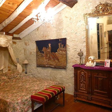 Bed and Breakfast La Ferme De Jeanne Saint-Girons  Exterior foto